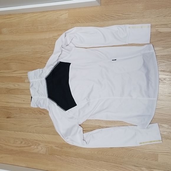 Reitmans Hyba long sleeve active top - Picture 4 of 5